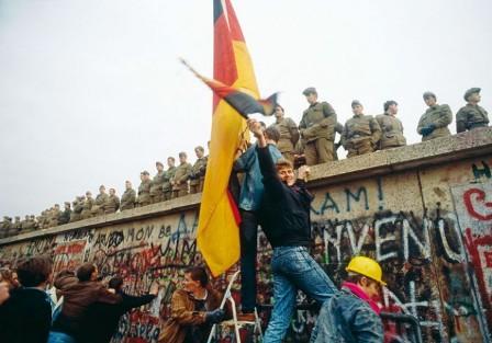 Berlino 20 dopo - Al KeDeWe, amai la caduta del muro Berlino 20 dopo - Al KeDeWe, amai la caduta del muro